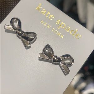 KATE SPADE silver bow earrings ♠️
